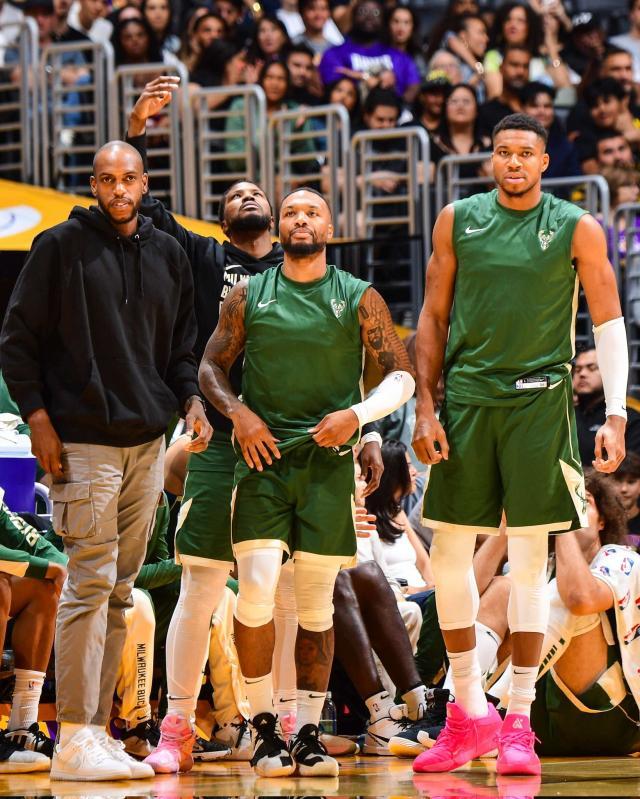 OD电子-【现场】“字母表”首秀平淡 哈姆赞戴维斯为球队灵魂